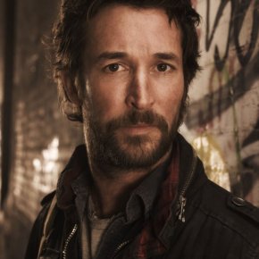Noah Wyle Looks Up In the Falling&nbsp;Skies