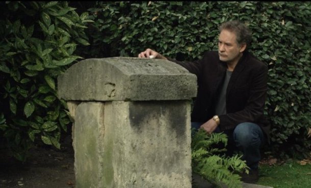 Kevin Kline stars in "My Old Lady."