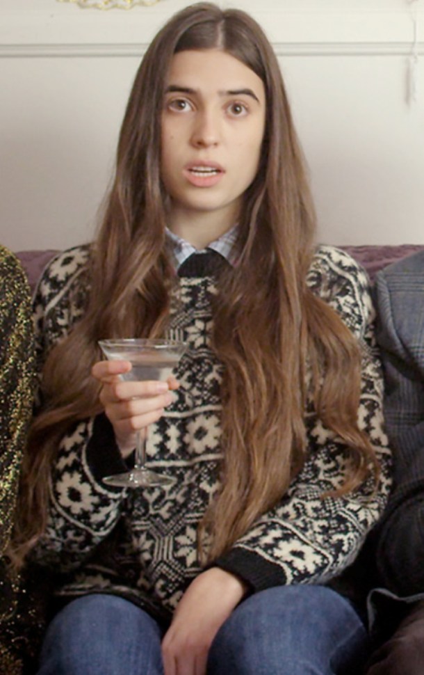 Clara Mamet stars in