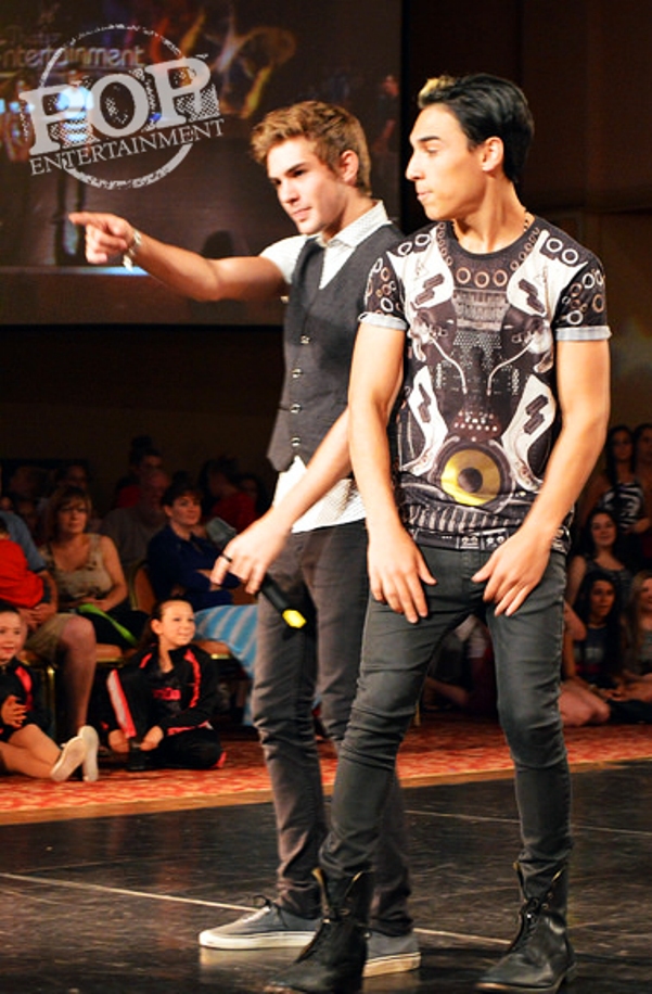 Cole Pendery and Gabe Morales of IM5. Photo copyright 2014 PopEntertainment.com.