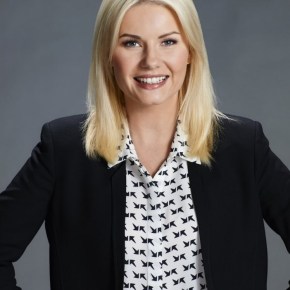 Elisha Cuthbert – One Big Happy&nbsp;Sitcom