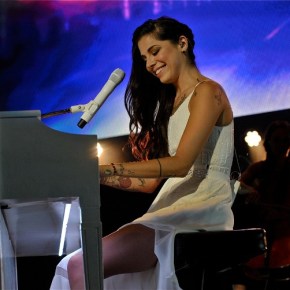 Christina Perri & Colbie Caillat – The Mann Center for the Performing Arts – Philadelphia, Pennsylvania – July 11, 2015 (A PopEntertainment.com Concert&nbsp;Review)