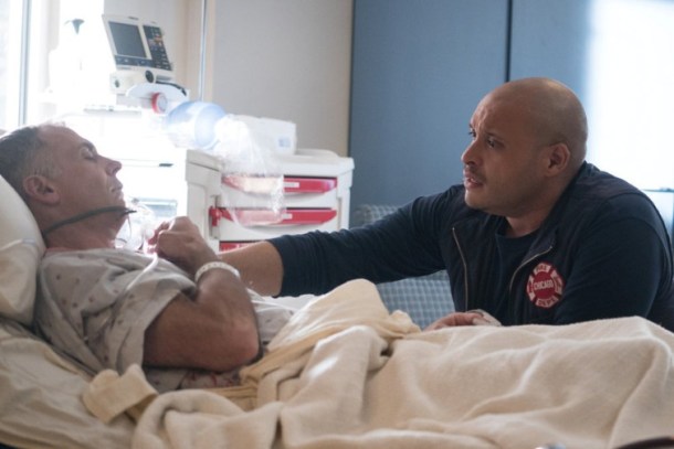 Joe Minoso in the Chicago crossover episode.