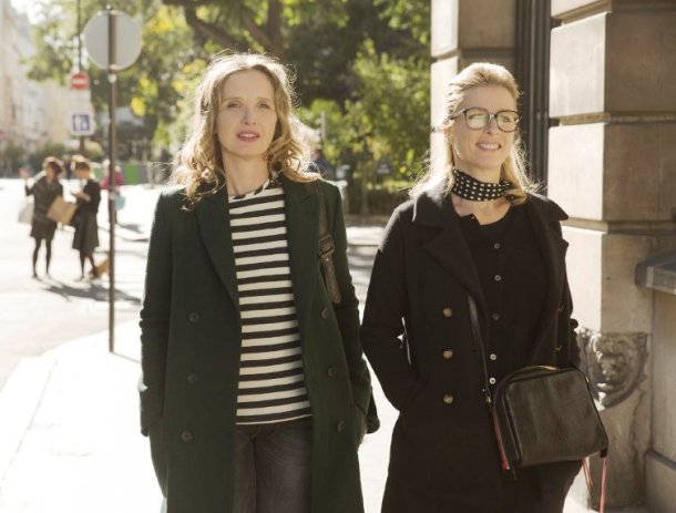 Julie Delpy and Karin Viard star in "Lolo."