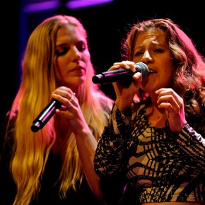 Delta Rae – World Cafe Live – Philadelphia, PA – May 6, 2016 (A PopEntertainment.com Concert Photo&nbsp;Album)