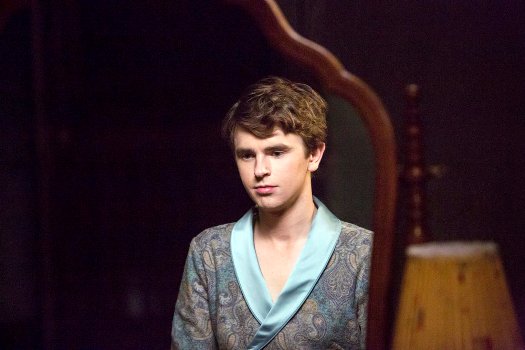 BATES MOTEL -- "A Danger to Himself and Others" Episode 401 -- Pictured: Freddie Highmore as Norman Bates -- (Photo by: Bettina Strauss/Universal Television)