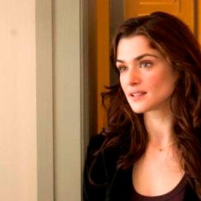 Rachel Weisz Steps Through the&nbsp;Garden