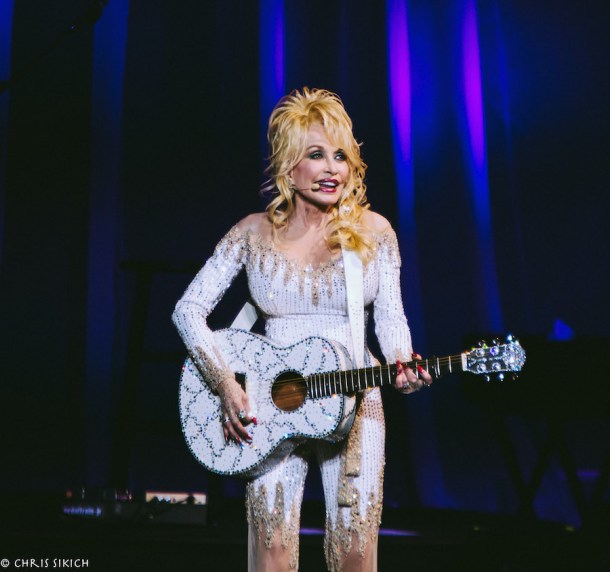 Dolly Parton – The Mann Center for the Performing Arts – Philadelphia, PA – June 15, 2016 - Photo by Chris Sikich © 2016