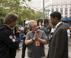 Denzel Washington and Russell Crowe Oppose Each Other in American&nbsp;Gangster