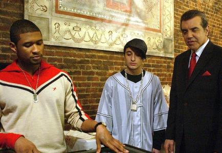 Usher and Chazz Palmintieri star in "In the Mix."