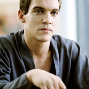 Jonathan Rhys Meyers Plays a Perfect&nbsp;Match