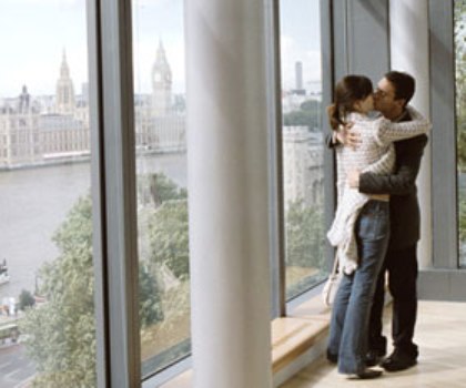 Jonathan Rhys Meyers and Emily Mortimer in "Match Point."