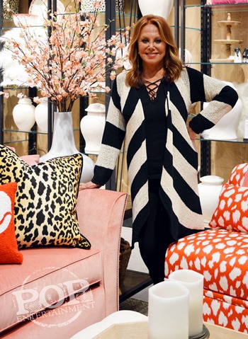 Marlo Thomas at the preview fashion show of her new That Woman clothing line in King of Prussia, PA.