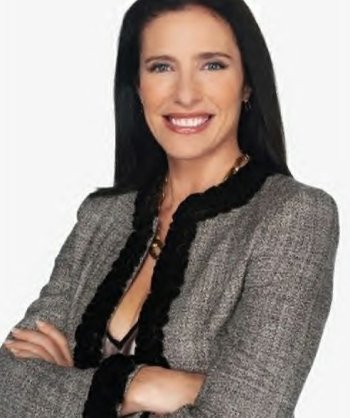 Mimi Rogers in "The Loop"