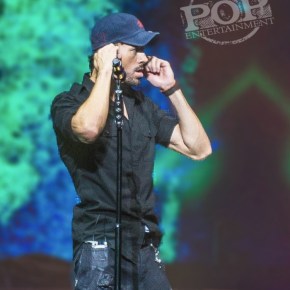 Enrique Iglesias – Wells Fargo Center – Philadelphia, PA – October 13, 2017 (A PopEntertainment.com Concert&nbsp;Review)