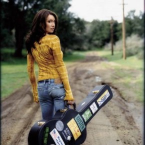 Courtney Jaye – Can’t&nbsp;Behave