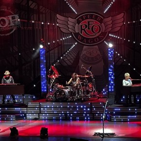 REO Speedwagon – Tropicana Showroom – Atlantic City (A PopEntertainment.com Concert&nbsp;Review)