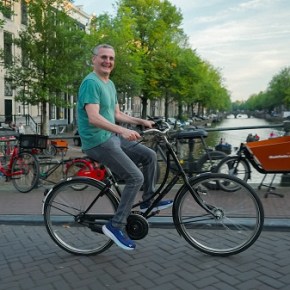 Phil Rosenthal – Feed Your&nbsp;Head