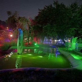 Philadelphia’s Historic Franklin Square Halloween Celebration is a Hole in&nbsp;One