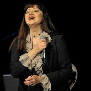 Basia – Sellersville Theater – Sellersville (A PopEntertainment.com Concert Photo&nbsp;Album)