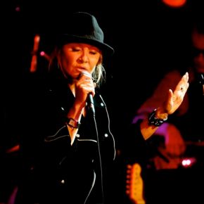 Lulu – To Lulu With&nbsp;Love