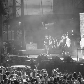 One Direction and 5 Seconds of Summer – Hersheypark Stadium – Hershey (A PopEntertainment.com Concert Photo&nbsp;Album)