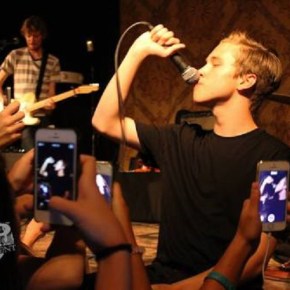 Ryan Beatty – North Star Bar – Philadelphia (A PopEntertainment.com Concert Photo&nbsp;Album)